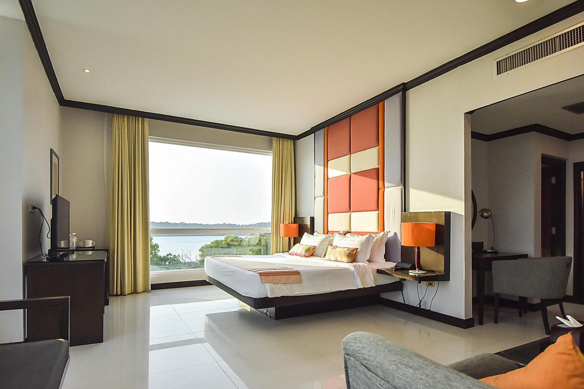 Independence Hotel Resort & Spa Σίχανουκβιλ Εξωτερικό φωτογραφία