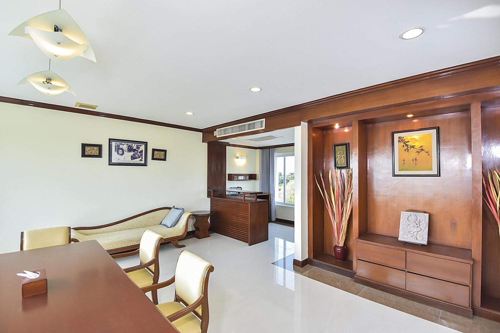 Independence Hotel Resort & Spa Σίχανουκβιλ Εξωτερικό φωτογραφία